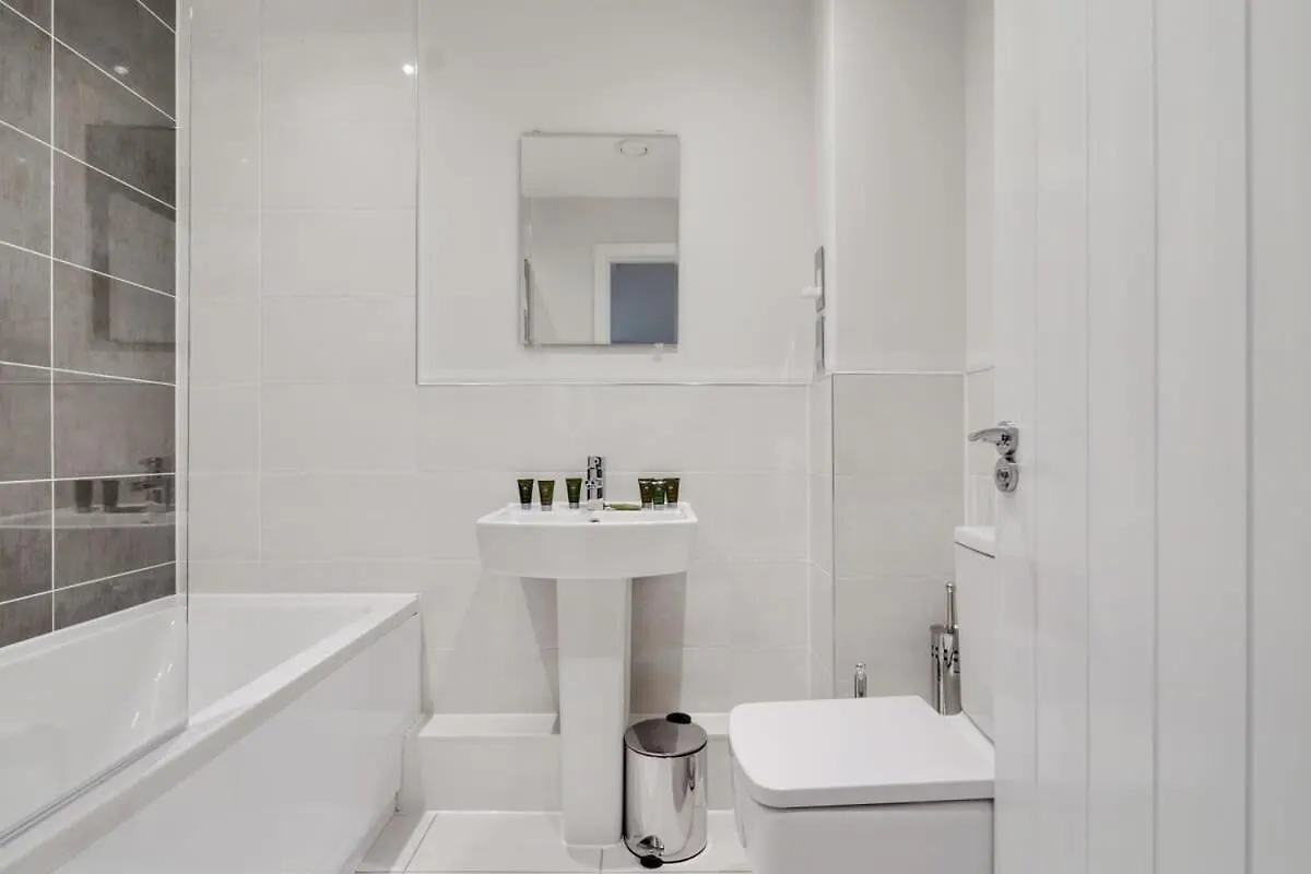 Beautiful 2 Bed Apartment In A Converted Mill Λιντς 0*,  Ηνωμένο Βασίλειο